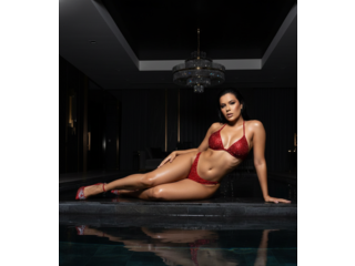 Mit dem Model chatten Dalilla